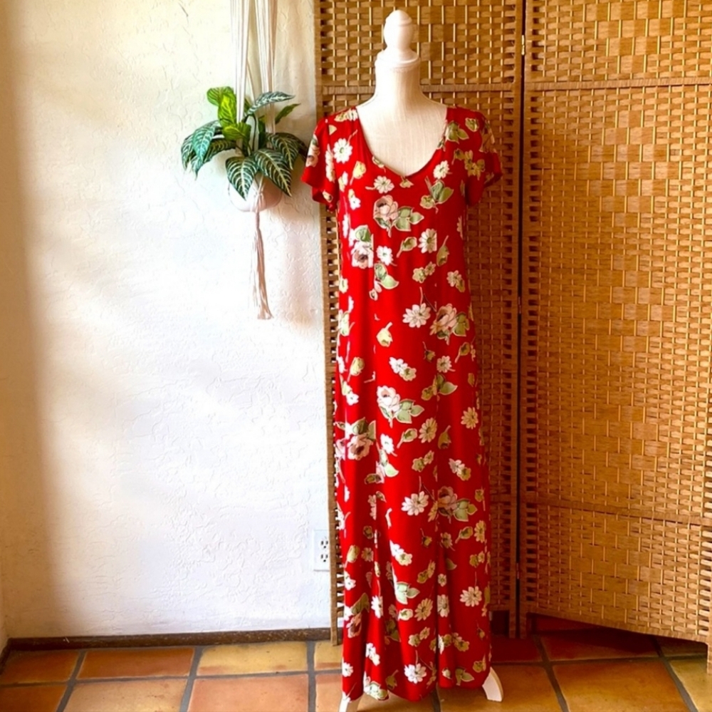 Beautiful Red Floral Maxi Dress Size Medium